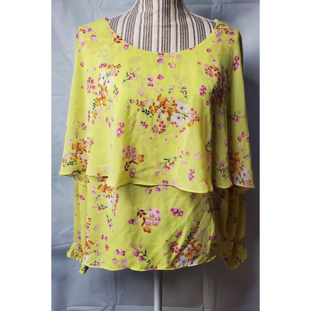 Woman's Marc New York Yellow‎ Floral Top L New
